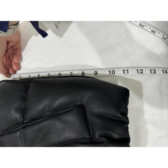 NWT Banana Republic Black Vegan Leather Puffer Zip Up Vest- Size XS - Picture 8 of 9